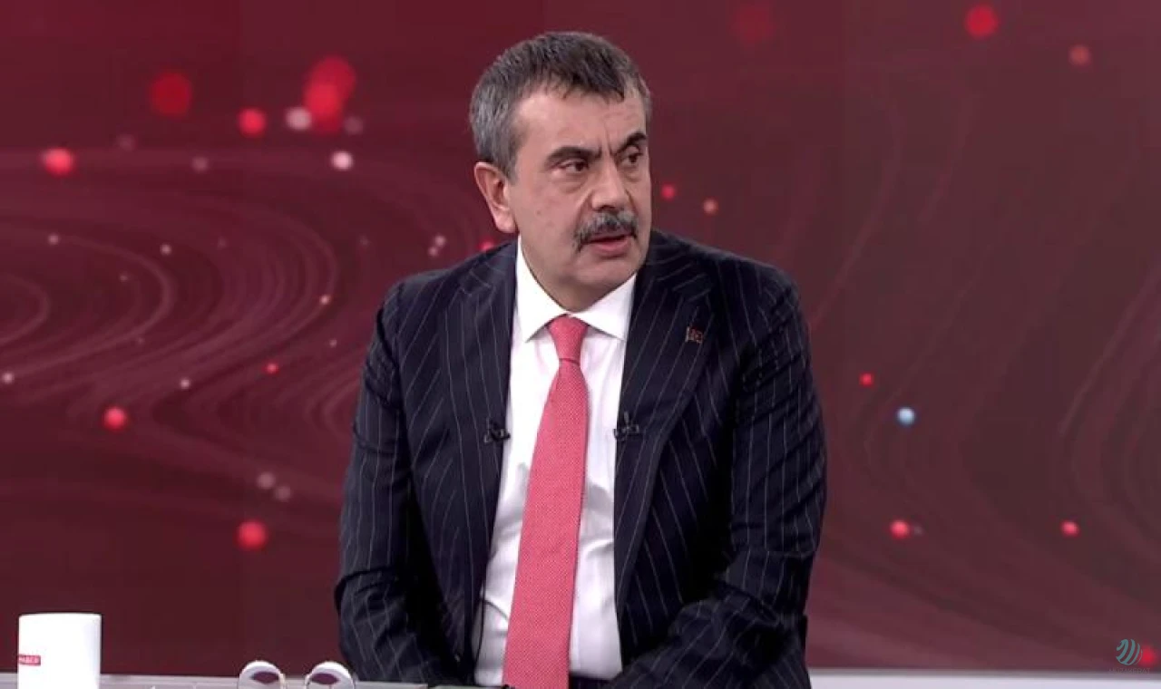 Gündemimizde yaz tatilini öne çekmek yok