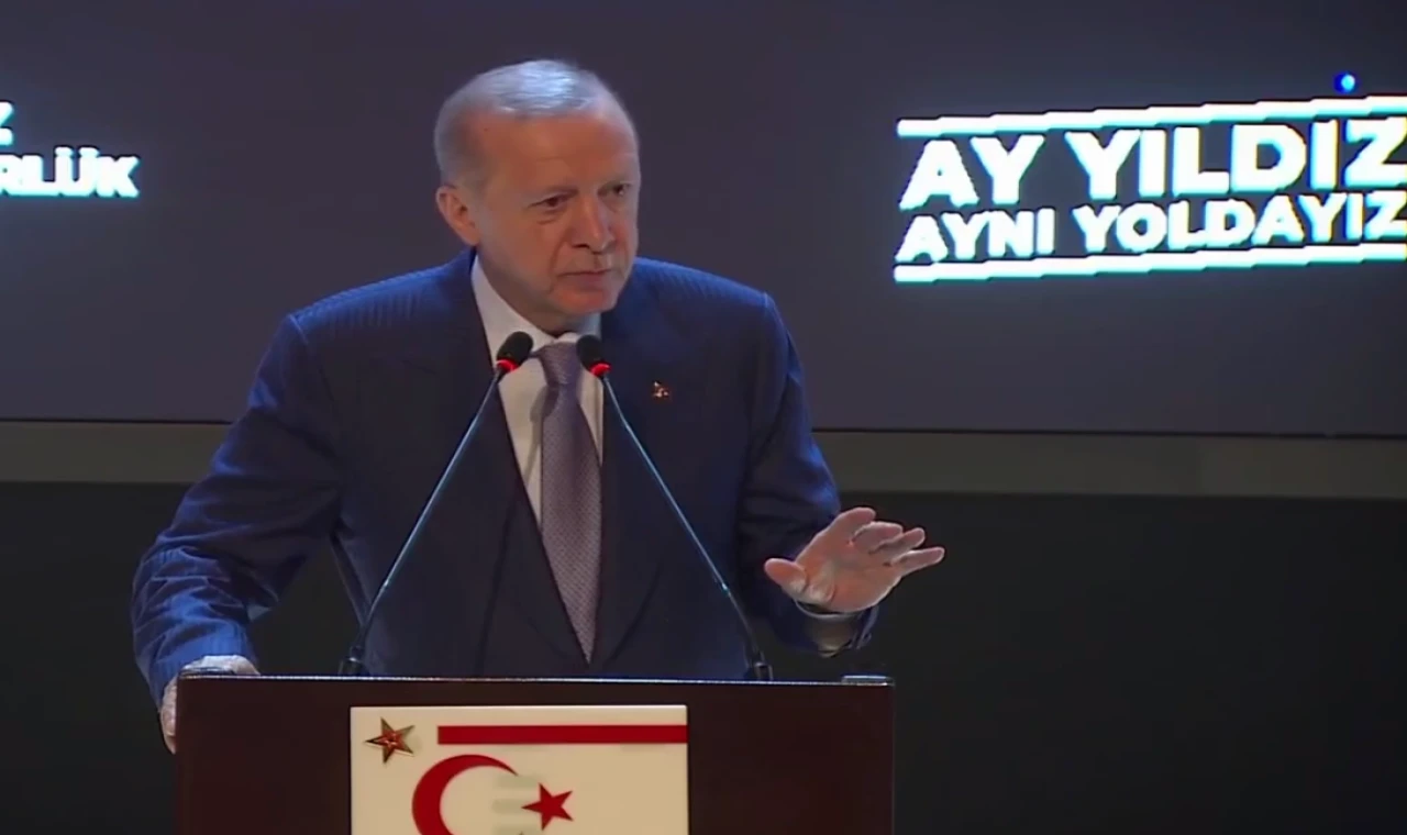 Ay yıldız aynı yoldayız