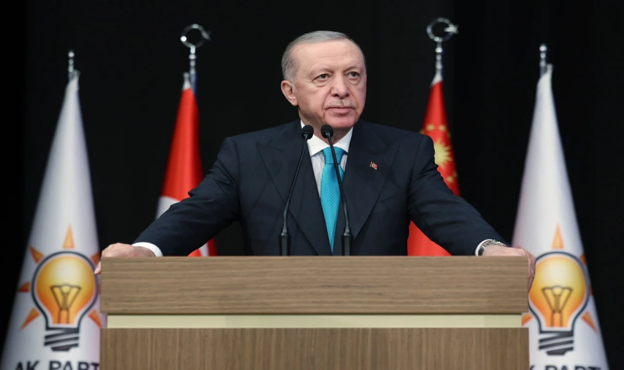Kutsallarımıza hakaret ettirmeyiz!