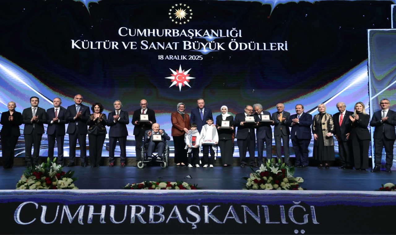 Cumhurbaşkanlığı büyük ödülleri sahiplerini buldu... Erdoğan’dan kültür ve sanat vurgusu