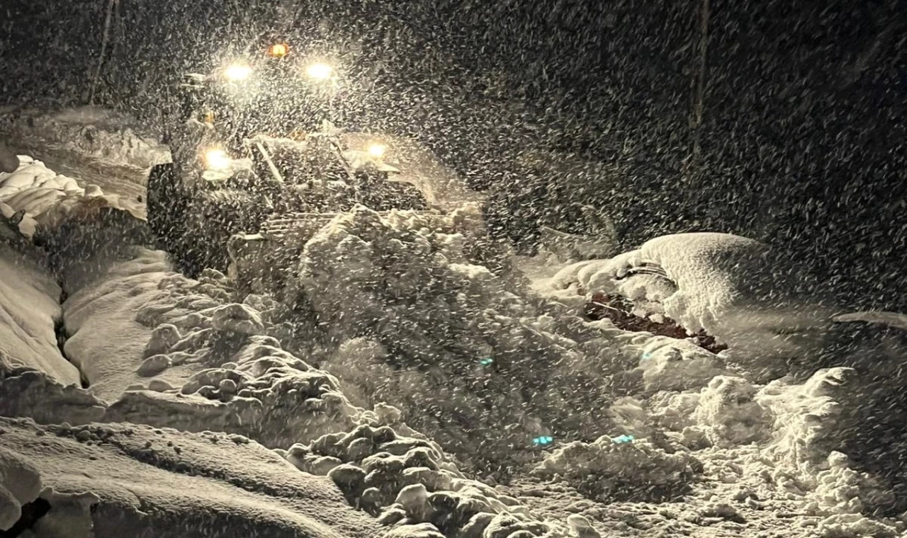 Kar kalınlığı 60 santimetreyi aştı