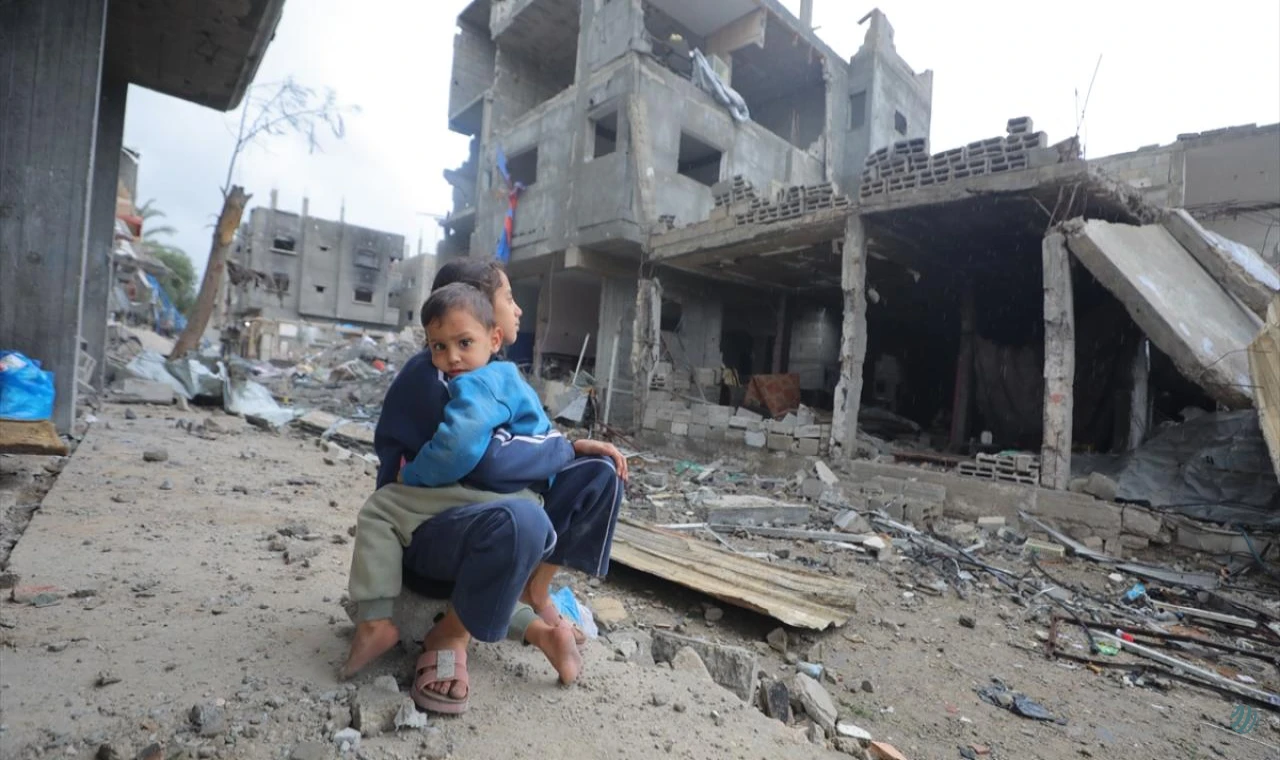 İsrail'in insani yardım kısıtlamaları nedeniyle Gazze'de kış ölümcül oluyor