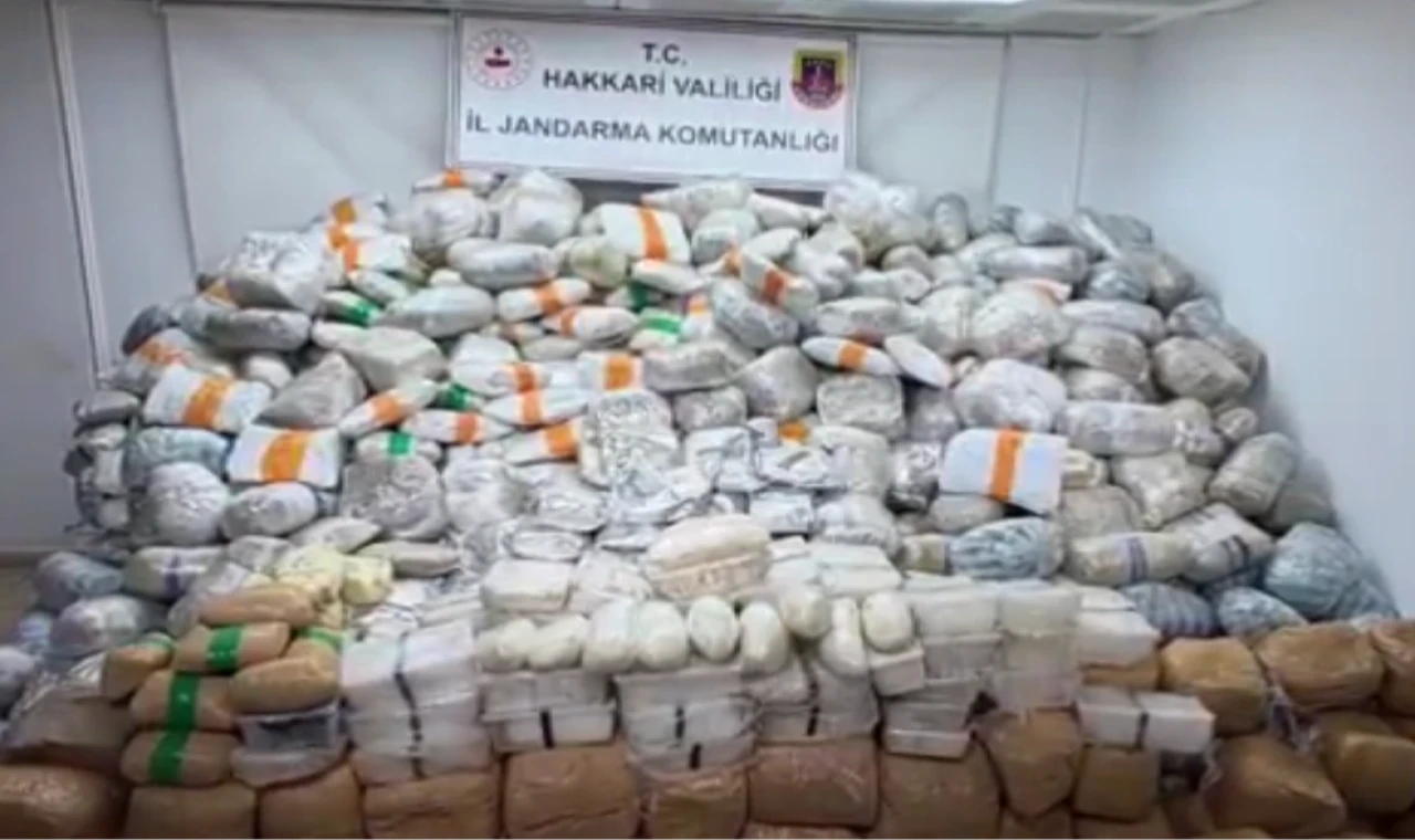 Tam 860 kilogram uyuşturucu madde ele geçirildi