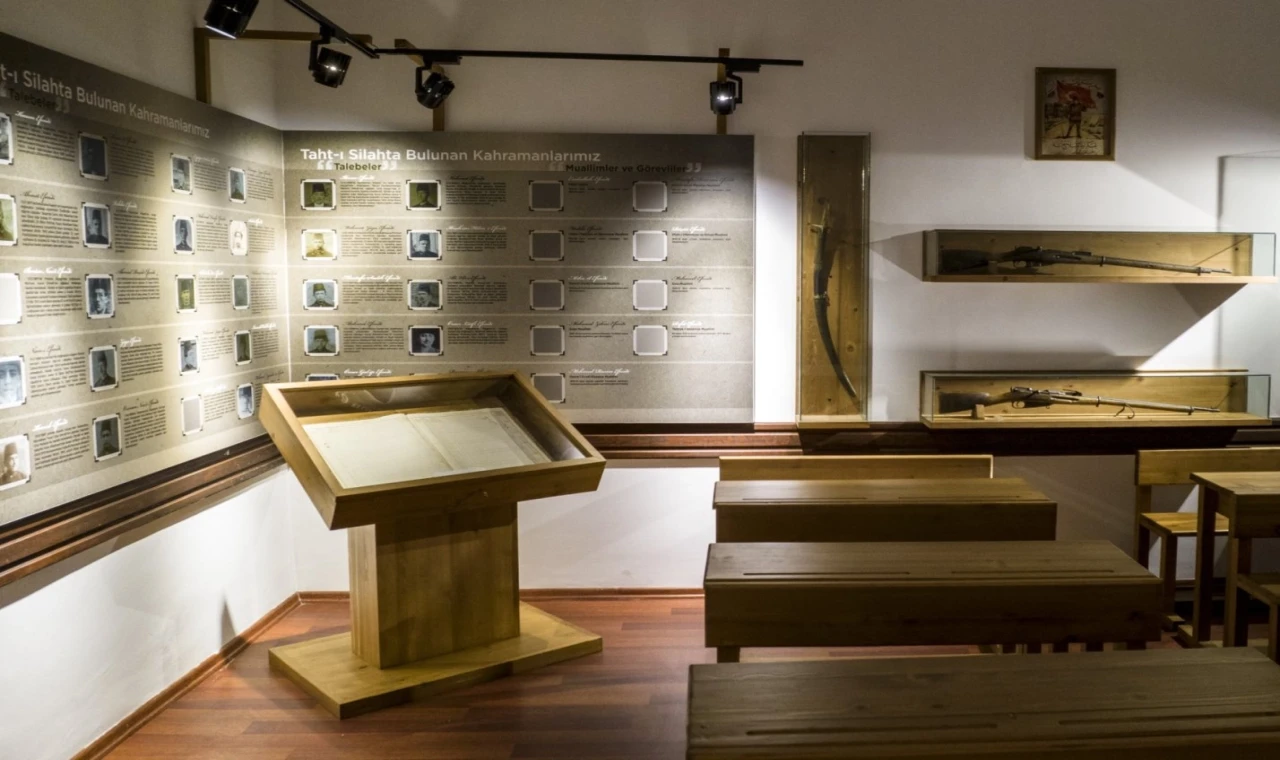 Kastamonu’da bir lisenin hüzünlü gururu... O hatıralar sınıftaki müzede yaşatılıyor