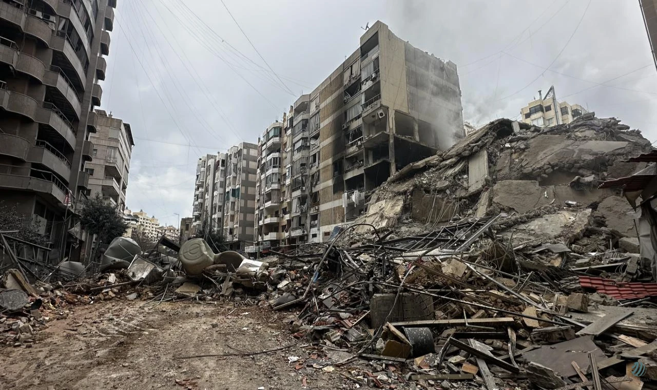 Katil İsrail'in Lübnan'a saldırılarında onlarca sivil hayatını kaybetti