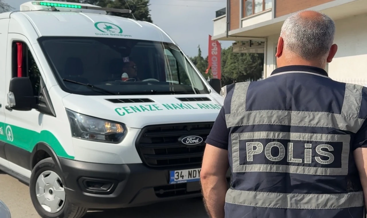 Genç polis memuru evinde ölü bulundu