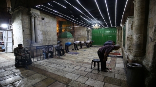İsrail Kadir Gecesi’ni Mescidi Aksa çevresinde ihya etmek isteyen Filistinlilere izin vermedi