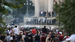 Sırbistan hükümeti, gösterilerin Kovid19 tedbirleri ile ilgisi olmadığını düşünüyor