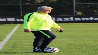 Gaziantep FK Teknik Direktörü Sumudica’dan ”sitemli” açıklama