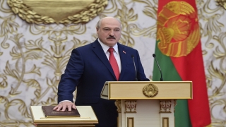 Belarus Cumhurbaşkanı Aleksandr Lukaşenko yemin ederek görevine başladı