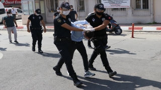 Hatay’da 10 suçtan aranan zanlı Antalya’da sahte kimlikle yakalandı