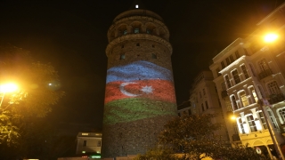 Galata Kulesi’ne Azerbaycan bayrağı yansıtıldı