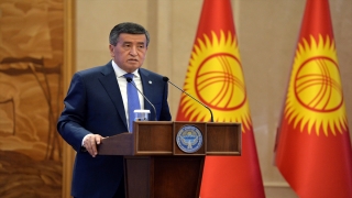 Kırgızistan parlamentosu Cumhurbaşkanı Ceenbekov’un istifasını kabul etti