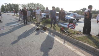 Adana’da otomobil çim biçen işçilere çarptı: 1 ölü, 1 yaralı