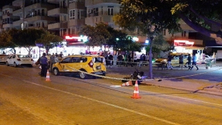 Antalya’da park halindeki taksiye çarpan motosiklet sürücüsü öldü