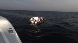 Çanakkale’de Türk kara sularına itilen 34 yabancı uyruklu kurtarıldı