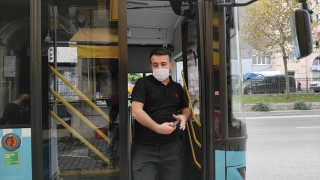Taksim’de karantina ihlali yapan otobüs şoförü sağlık ekiplerine teslim edildi