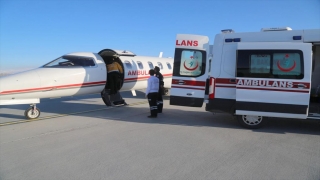 Ambulans uçak, Suriye’den getirilen kalp hastası 2 bebek için havalandı