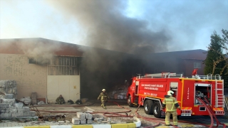 GÜNCELLEME Uşak’taki fabrika yangını kontrol altına alındı