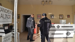 Kahramanmaraş’ta polis 54 öğrenciyi sınava yetiştirdi