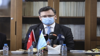 Ukrayna Dışişleri Bakanı Kuleba, Ankara’da Kırım Türkleri temsilcileriyle görüştü