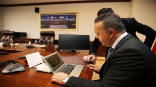 TİM Başkanı Gülle, AA’nın ”Yılın Fotoğrafları” oylamasına katıldı