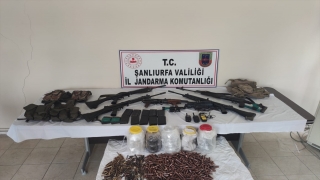 Şanlıurfa’da silah kaçakçılığı ve uyuşturucu operasyonlarında yakalanan 5 zanlı tutuklandı