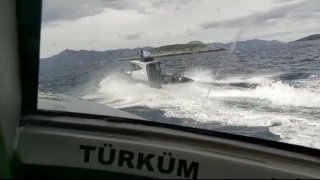 Yunan sahil güvenlik unsurları ihlal ettikleri Türk kara sularından sürülerek çıkartıldı