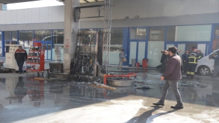 Kahramanmaraş’ta akaryakıt istasyonunda çıkan yangında 2 kişi yaralandı