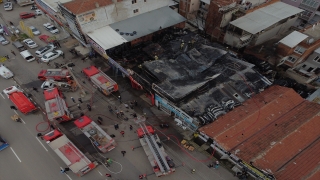 Bursa’da iş yerinin deposunda çıkan yangın söndürüldü