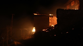Bakan Soylu, evleri yanan vatandaşlarla telefonda görüştü: