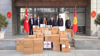Türkiye’nin Kovid19’la mücadele kapsamında Kırgızistan’daki Ahıska Türklerine gönderdiği tıbbi malzeme teslim edildi