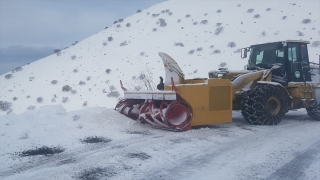 Malatya’da kar nedeniyle ulaşıma kapanan 601 yerleşim yerinin yolu açıldı