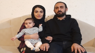 İran’da Azerbaycan Türkü aile, kızlarına Türkçe isim verebilmek için aylardır mücadele ediyor