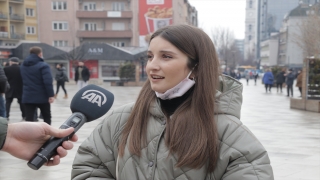 Kosova halkı Kovid19 aşılarının artık ülkelerine de ulaşmasını bekliyor