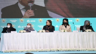 AK Parti Genel Başkan Yardımcısı Yavuz, Sakarya İl Kadın Kolları 6. Olağan Kongresi’nde konuştu: