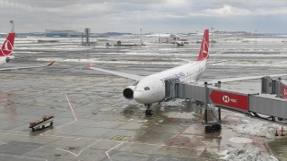İstanbul Havalimanı’nda buzlanmaya karşı önlemler sürüyor