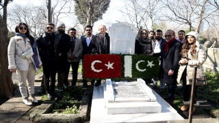 ”Türki Lala” ekibinden Abdurrahman Peşaveri’nin kabrine ziyaret