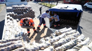 Bağcılar’da ihtiyaç sahibi 10 bin aileye 200 ton patates dağıtımına başlandı