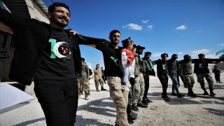 Tel Abyad’da halk ”Suriye devrim hareketi”nin 10. yıl dönümünü kutladı