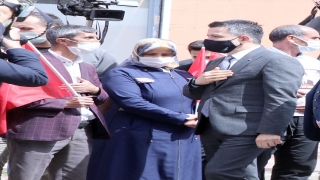 Tarım ve Orman Bakanı Bekir Pakdemirli, Diyarbakır annelerini ziyaret etti