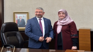 Koronavirüse yakalanan Çorum Belediye Başkanı Halil İbrahim Aşgın ve eşinin tedavisi hastanede sürecek