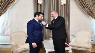 Azerbaycan Cumhurbaşkanı İlham Aliyev, Baykar Teknik Müdürü Selçuk Bayraktar’a ”Karabağ Nişanı” takdim etti