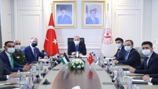 İçişleri Bakanı Soylu, Filistin’in Ankara Büyükelçisi Mustafa ile görüştü