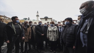 İYİ Parti Genel Başkanı Akşener’den Kızılcahamam Kasaplar Çarşısı esnafına geçmiş olsun ziyareti:
