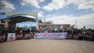 Gazze’de İsrail hapishanelerindeki Filistinli tutuklulara destek gösterisi düzenlendi