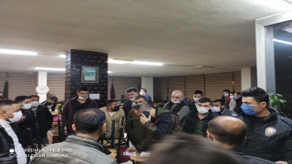 Bursa’da kapalı olması gereken kahvehane ve kafeteryadaki 55 kişiye idari para cezası uygulandı