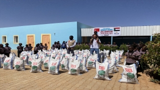 Aziz Mahmud Hüdayi Vakfı Sudan’da bin aileye gıda yardımı yaptı