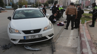 Adana’da iki otomobil çarpışması sonucu 3 kişi yaralandı