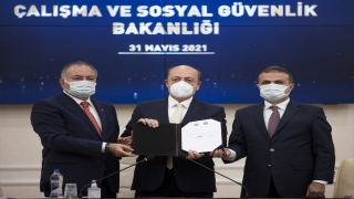 Türkİş ve Hakİş, kamu işçisi için ortak zam talebini Çalışma ve Sosyal Güvenlik Bakanlığına sundu